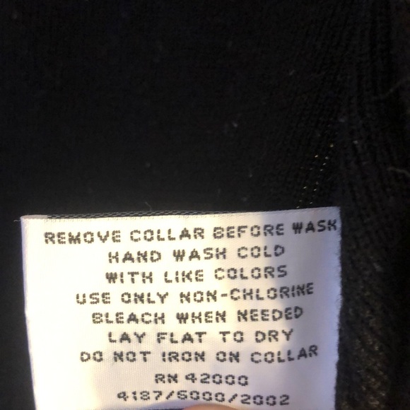 Kathy Ireland Black Wool/Acrylic Button Down - Picture 3 of 5